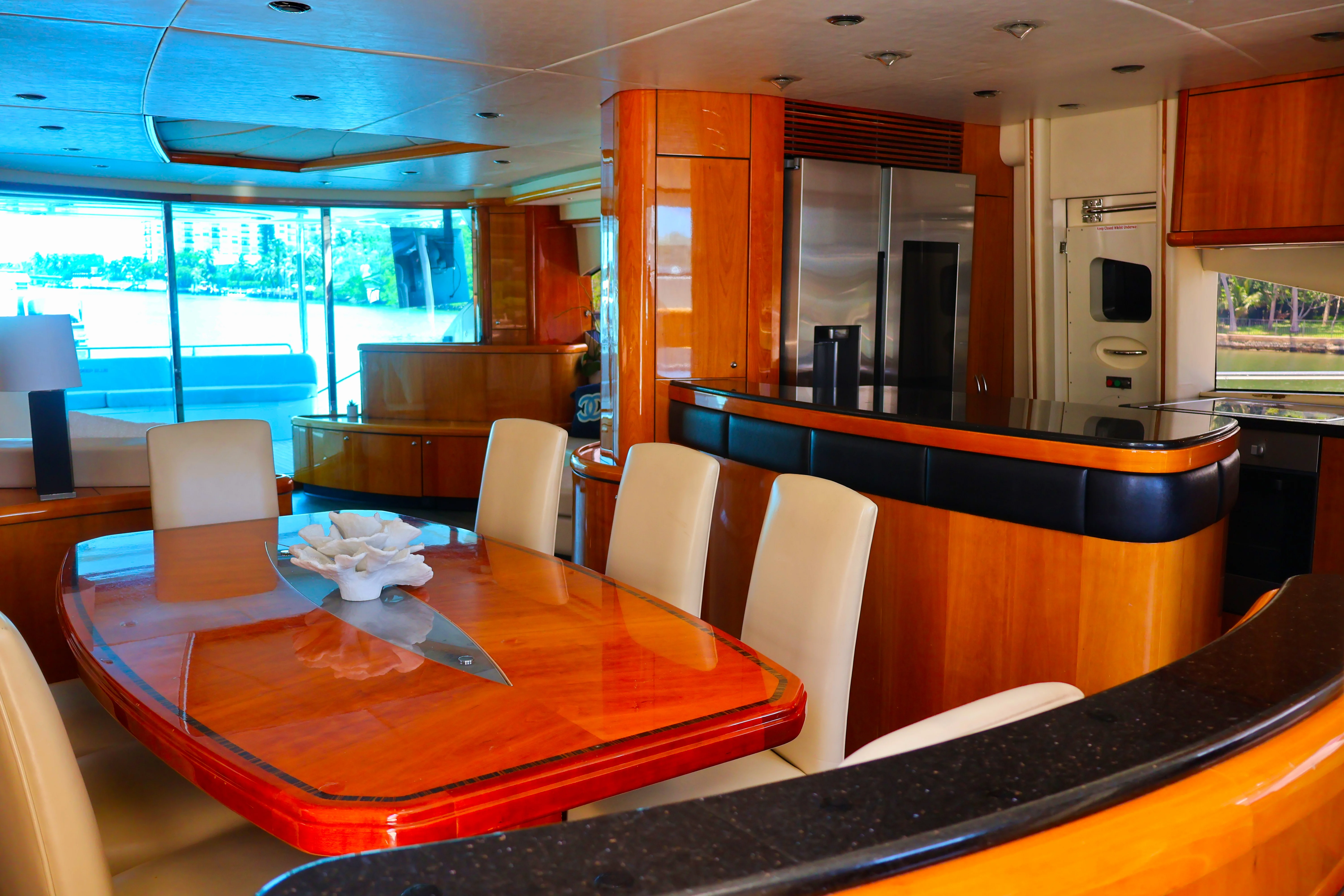90ft Sunseeker Deep Blue main salon overview